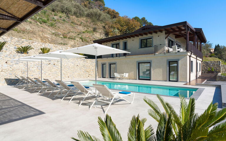 Zagara Bianca: Building Exterior, Outdoor