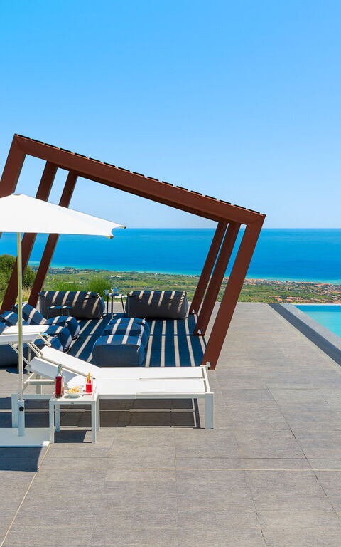 Tenuta Della Contea: Building Exterior, Garden, Outdoor, Pool, Scenic View