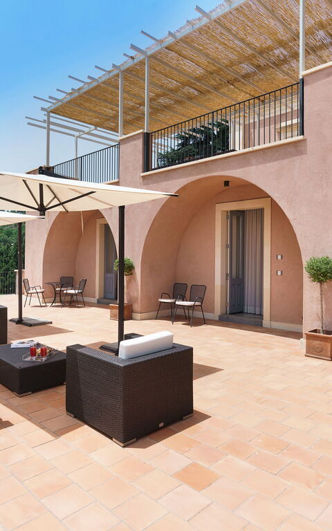 Tenuta Della Contea: Balcony / Terrace / Patio, Building Exterior, Outdoor