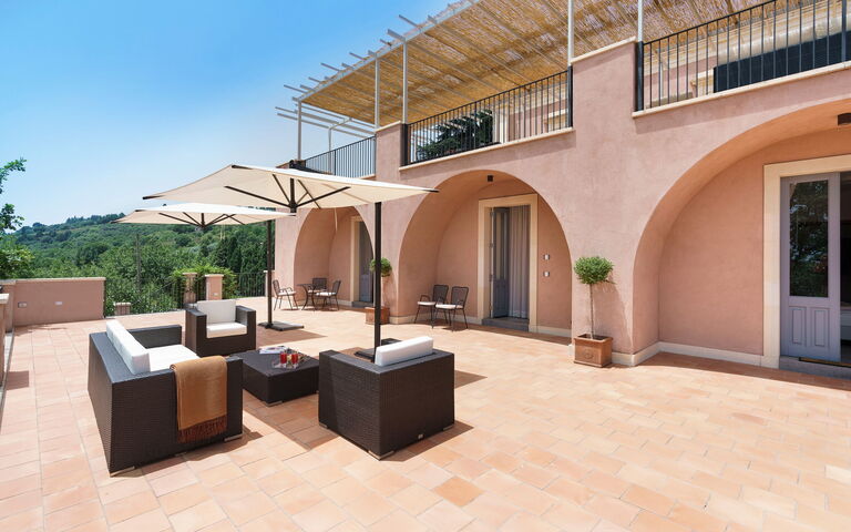 Tenuta Della Contea: Balcony / Terrace / Patio, Building Exterior, Outdoor