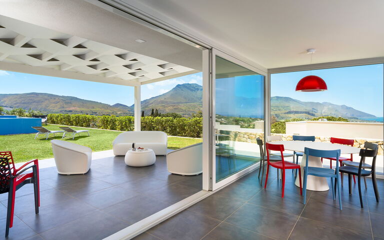 Villa Dolce: Living Room