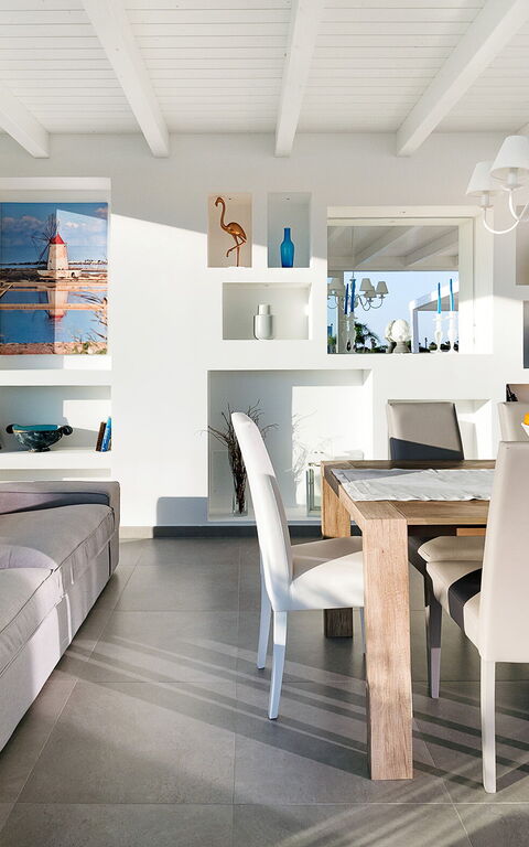 Diantha: Dining Room, Living Room