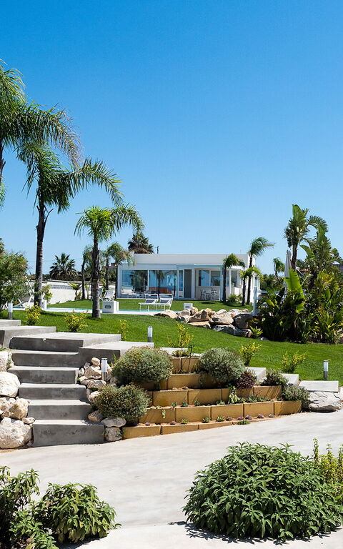 Diantha: Building Exterior, Garden, Main Entrance, Outdoor