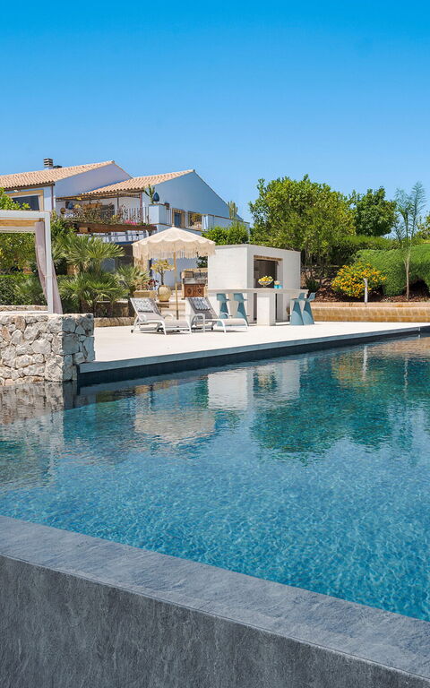 Pigna Blue: Building Exterior, Outdoor, Pool
