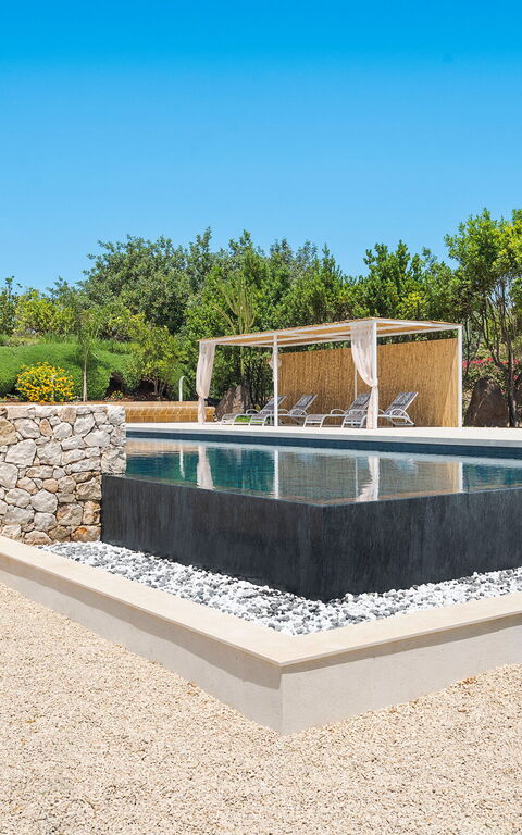 Pigna Blue: Building Exterior, Outdoor, Pool