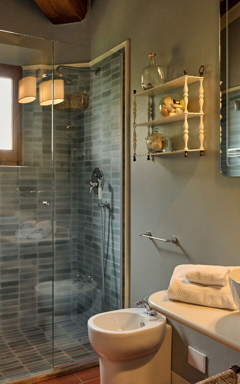 Villa Marliana: Bathroom