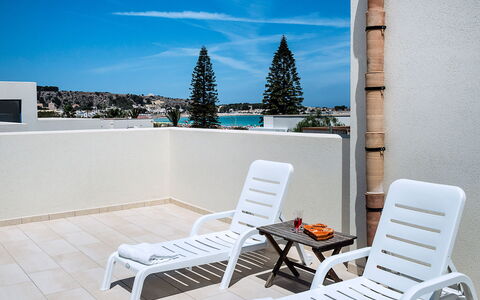 Accommodation Delfino: Balcony / Terrace / Patio, Building Exterior, Outdoor