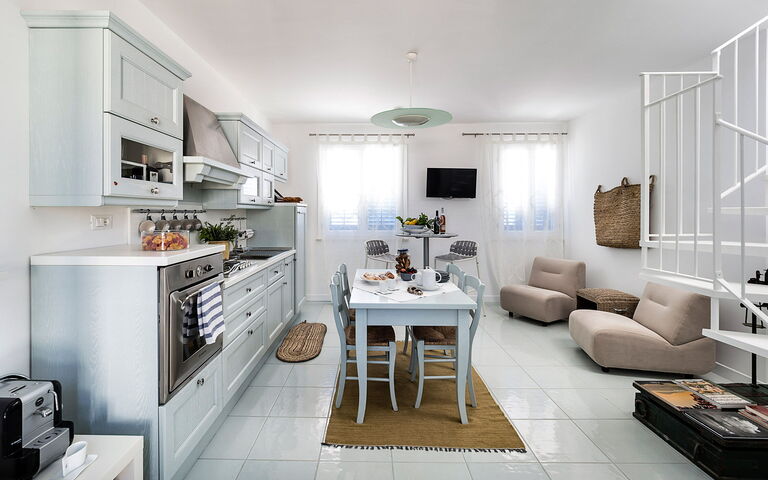 Accommodation Delfino: Dining Room, Kitchen, Living Room