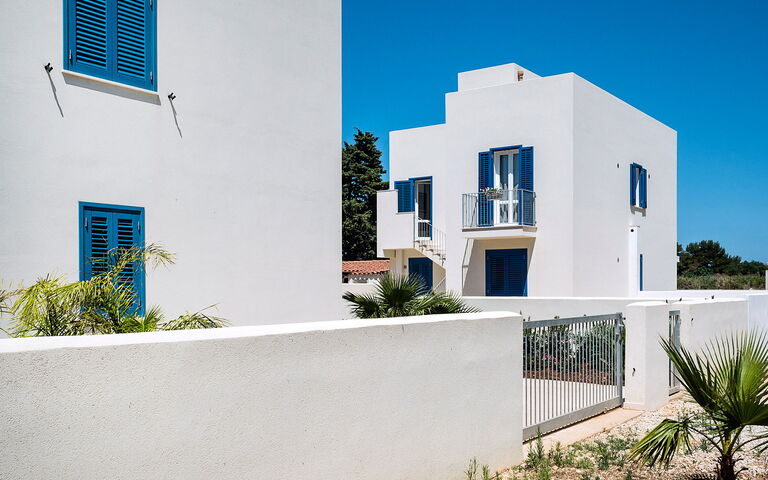 Spuma Di Mare: Building Exterior, Main Entrance, Outdoor