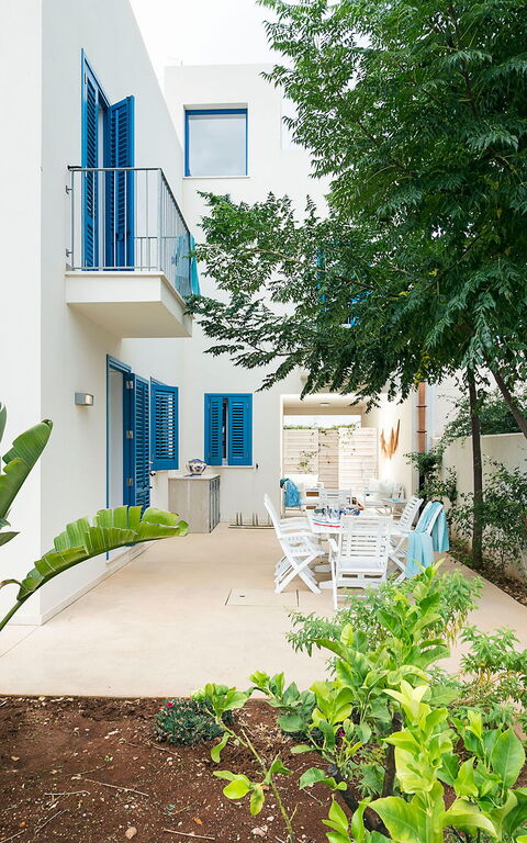 Lisca Bianca: Balcony / Terrace / Patio, Building Exterior, Outdoor