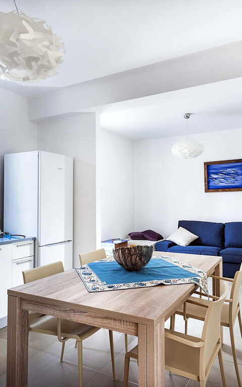 Lisca Bianca: Kitchen, Living Room