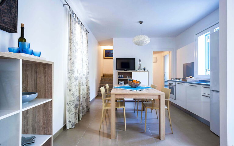 Lisca Bianca: Kitchen, Living Room