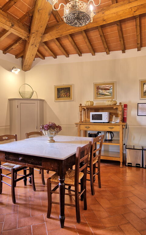 Villa Cona: Kitchen