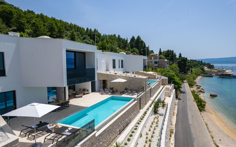 Villa Sea Breeze: Building Exterior, Pool