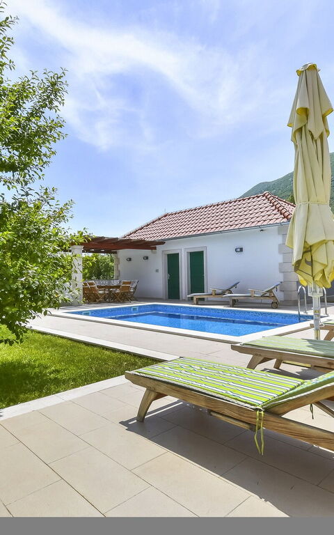 Villa Zupa: Balcony / Terrace / Patio, Garden, Outdoor, Pool