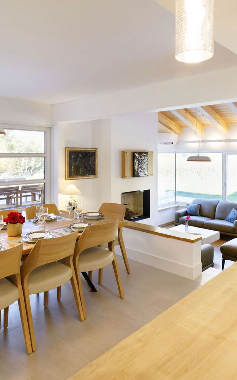 Villa Jure: Dining Room, Living Room