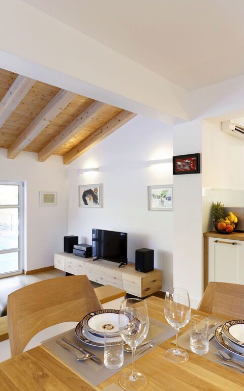 Villa Jure: Dining Room, Kitchen, Living Room