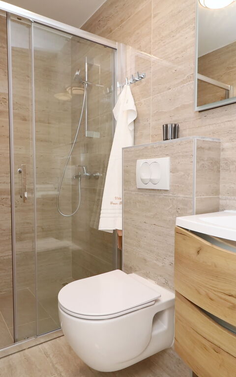 Villa Emerald: Bathroom