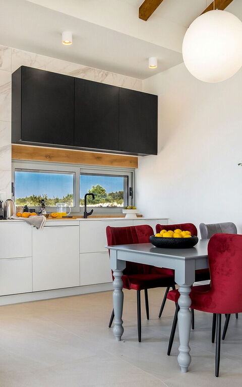 Villa Kelena: Dining Room, Kitchen
