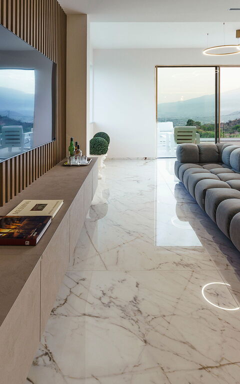 Grand Tour Villa: Living Room