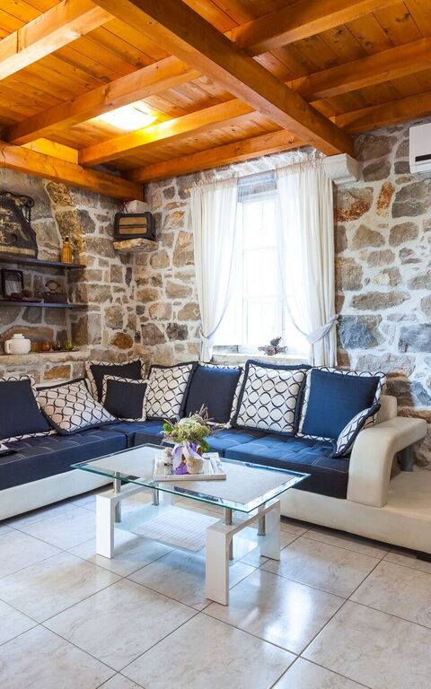 Villa Azurit: Living Room