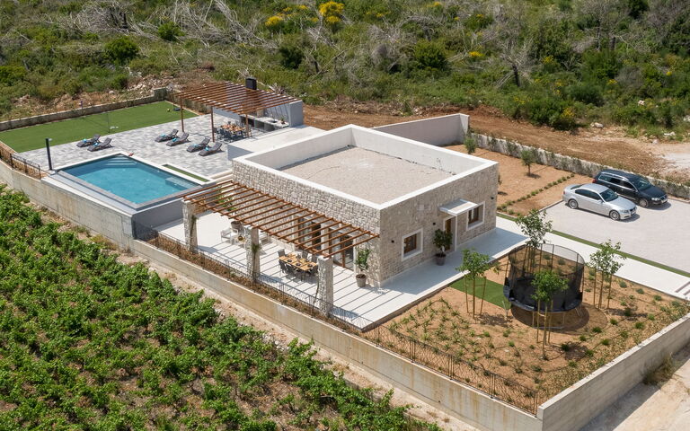 Villa Spectrum: Building Exterior, Scenic View