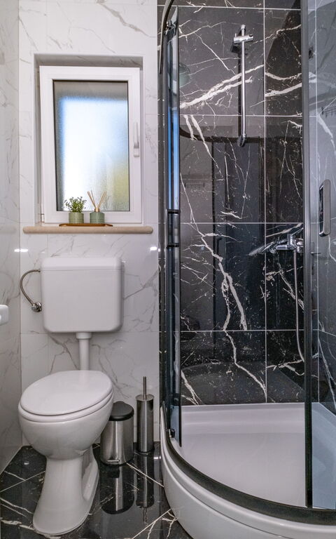 Villa Diana: Bathroom