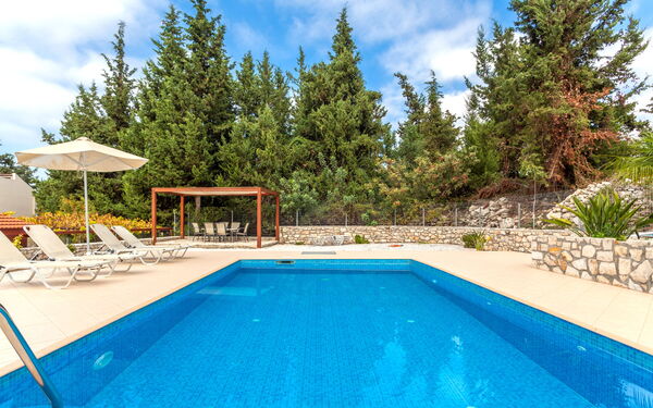 Villa Giorgos: Building Exterior, Outdoor, Pool