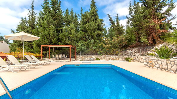 Villa Giorgos: Building Exterior, Outdoor, Pool