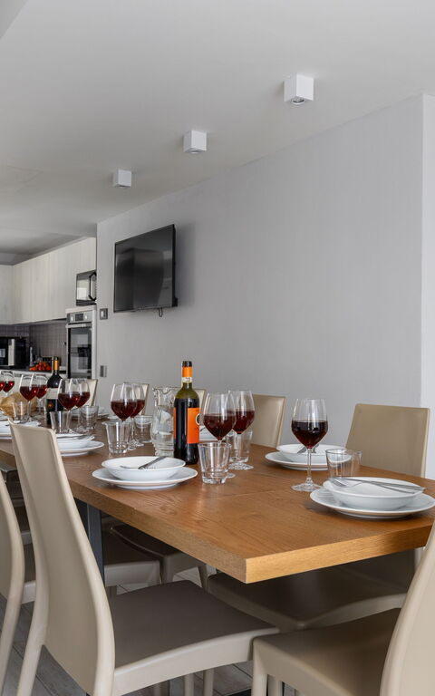 Villa Acquaviva: Dining Room, Kitchen