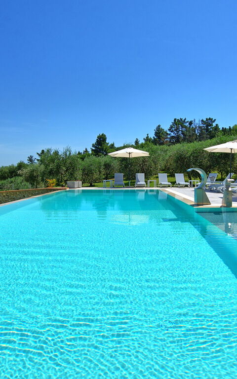 Villa Acquaviva: Outdoor, Pool, Summer