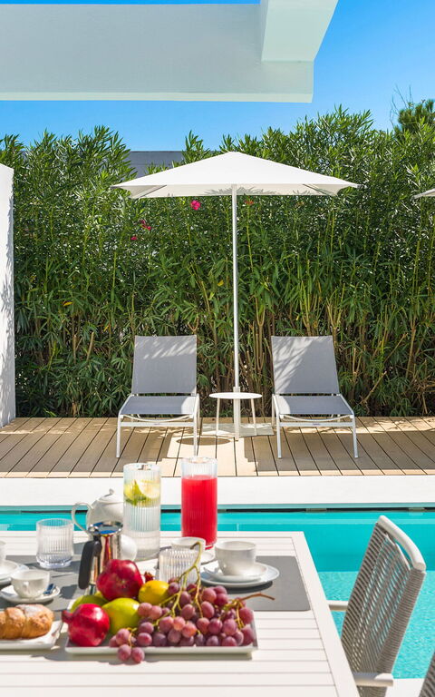 Villa Gadir: Balcony / Terrace / Patio, Building Exterior, Food, Outdoor, Pool