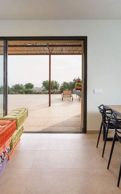 Gelso Bianco: Dining Room, Living Room