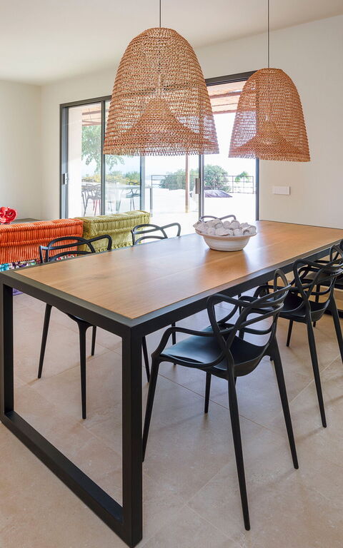 Gelso Bianco: Dining Room, Living Room