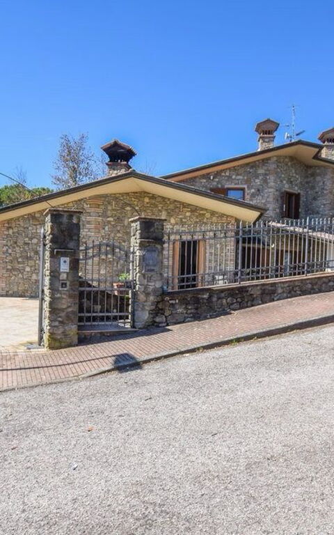 Villa Paradiso: Building Exterior, Main Entrance, Outdoor