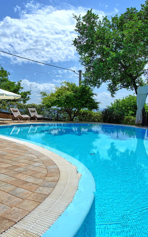 Villa Paradiso: Pool