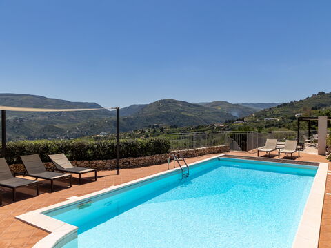 Villa Petra