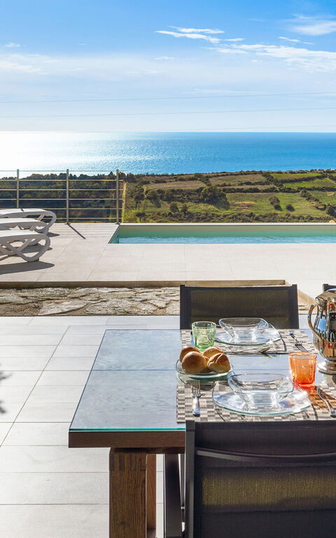 Villa Giglio Di Mare: Building Exterior, Outdoor, Pool, Scenic View