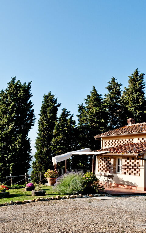 Cottage Colle Di Sotto: Building Exterior, Garden, Main Entrance, Outdoor