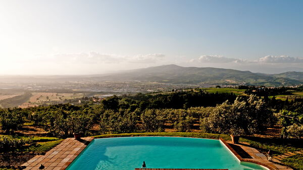 Cottage Colle di Sotto: Building Exterior, Outdoor, Pool