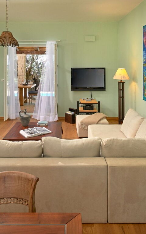 Orvas Villa 189: Living Room