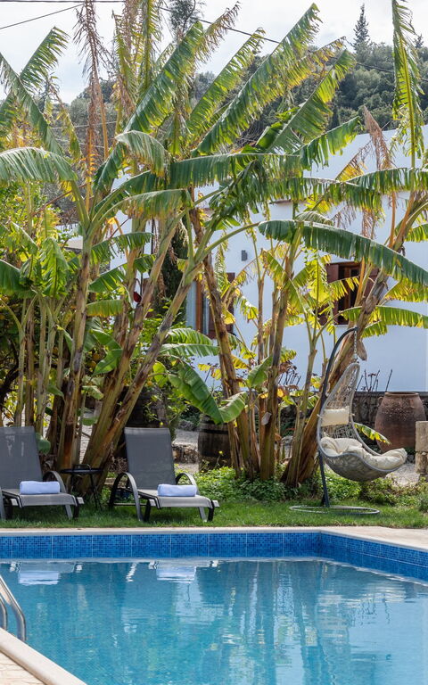 Klapas: Building Exterior, Garden, Pool