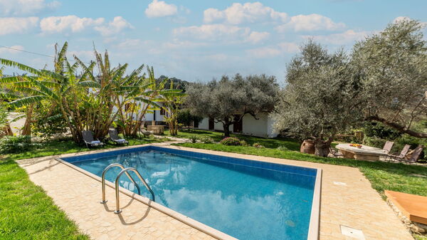 Klapas: Building Exterior, Garden, Pool