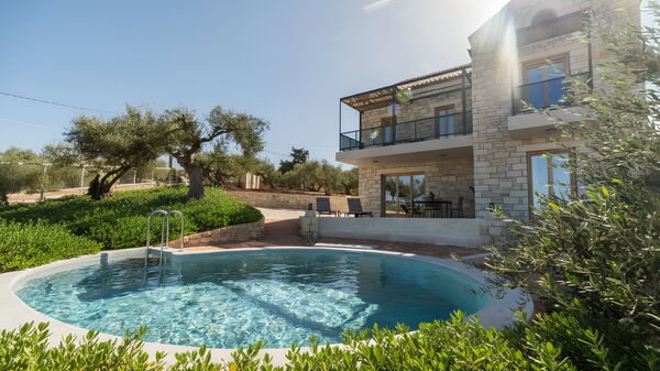 Villa Lavidona: Building Exterior, Outdoor, Pool