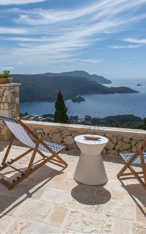 Villa Thea Mare Maistro: Balcony / Terrace / Patio, Bedroom