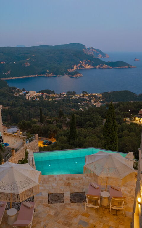 Villa Thea Mare Maistro