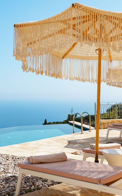 Villa Thea Mare Maistro