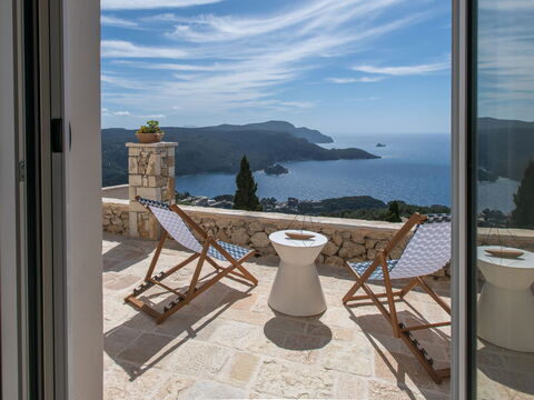 Villa Thea Mare Maistro