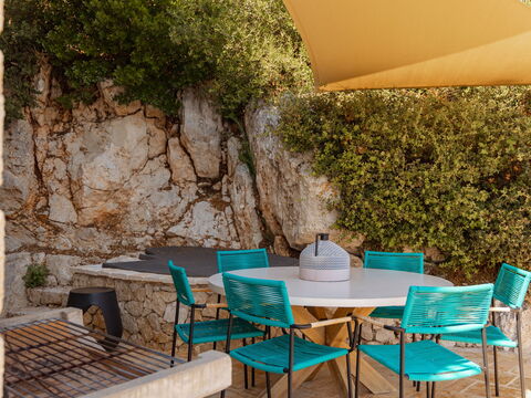 Villa Thea Mare Maistro