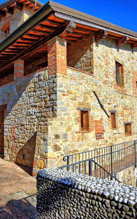 Torre: Building Exterior, Outdoor